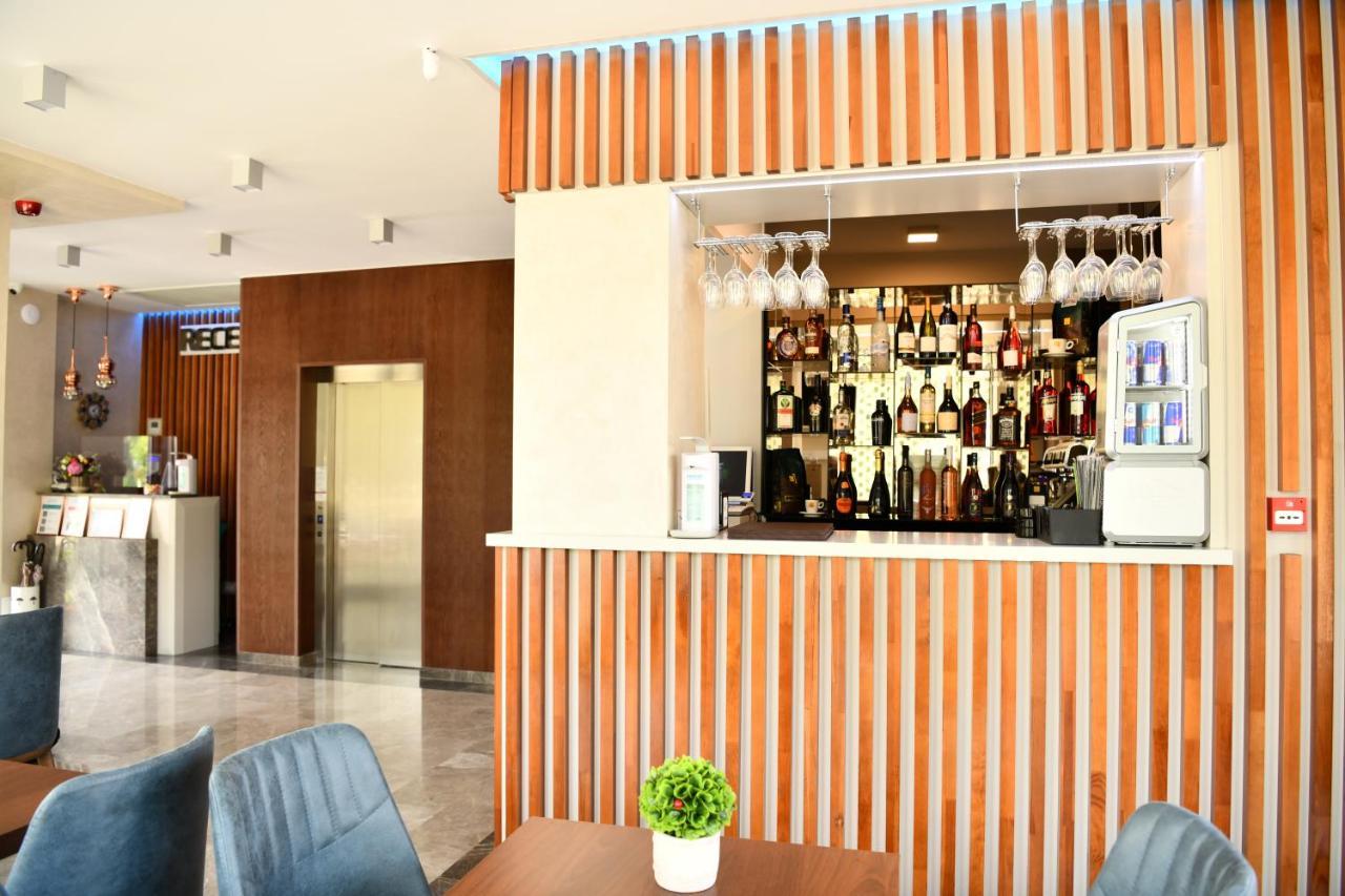 Quartz Boutique Hotel Mamaia Exterior foto